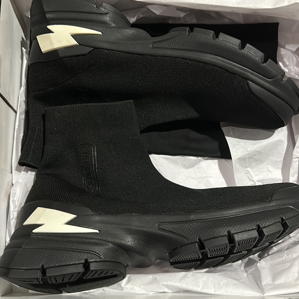 MEN’S NEIL BARRETT SNEAKERS SZ 42